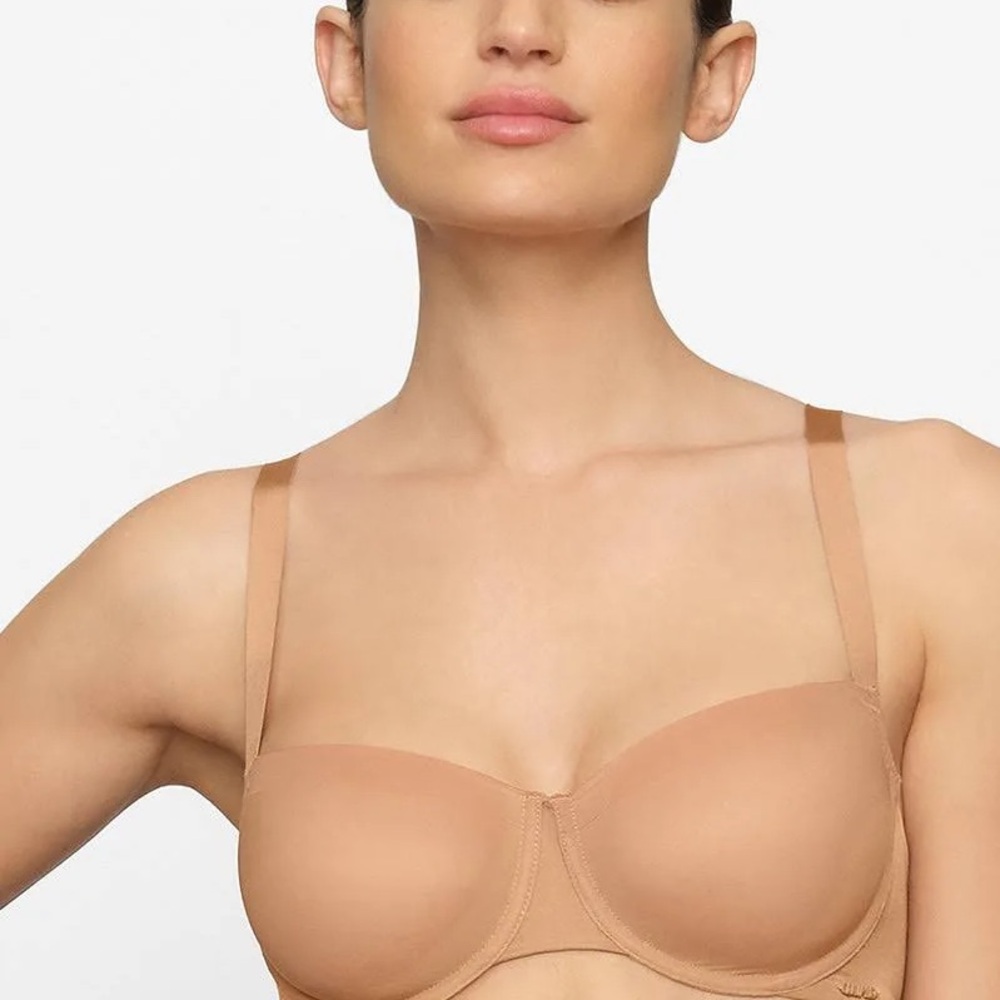 NWT SKIMS No Show Molded Unlined Balconette Bra w/ Underwire 36DD in Sienna Nude